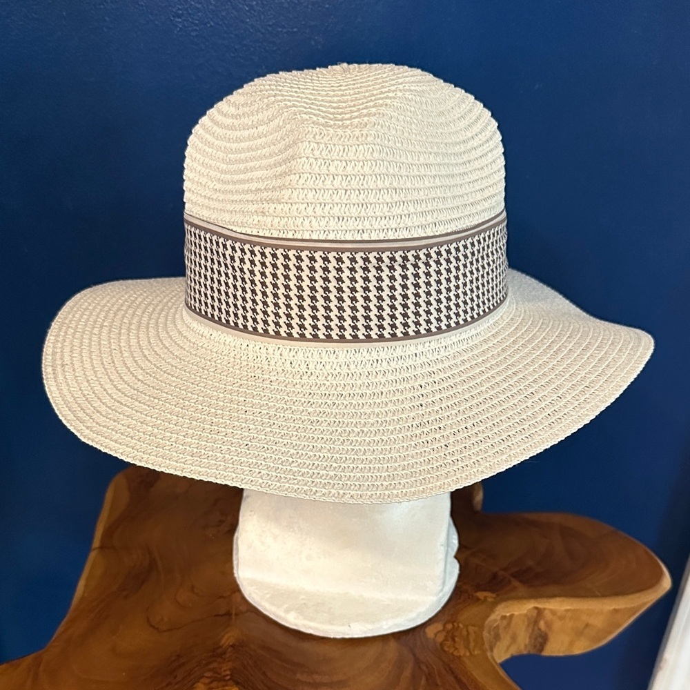 NWOT Women’s Marcus Adler NY White Woven Sun Hat Cream & Brown Bow One Size